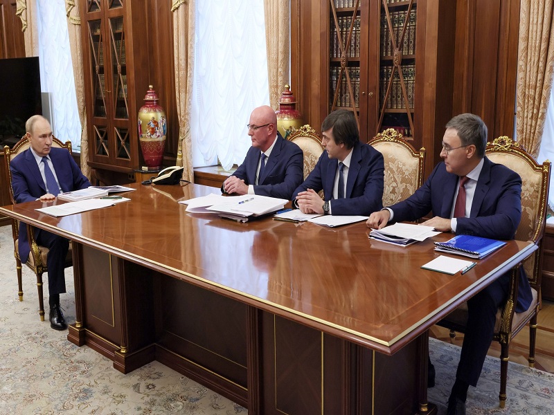 Совещание по вопросам образования.
