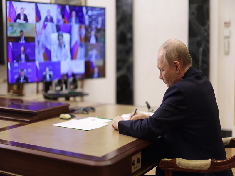 Совещание с членами Правительства.